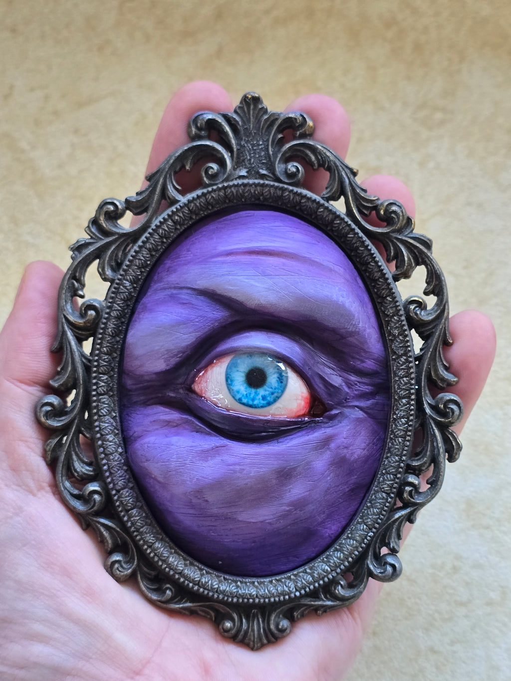 Creeper Peeper – Hand Sculpted Polymer Clay Wall Art 13 x 10 cm