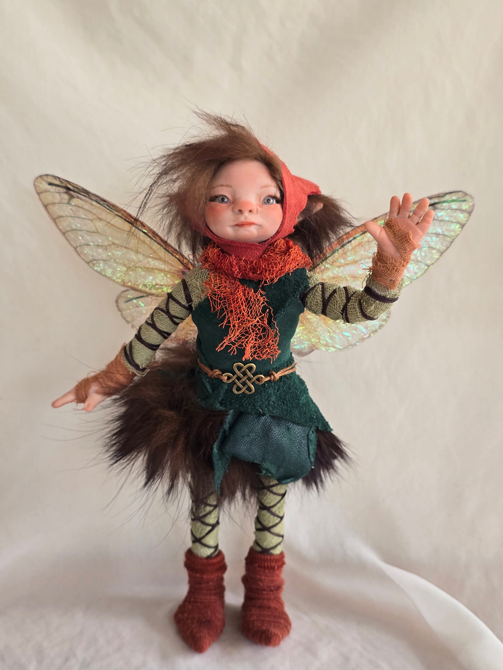 Robyn - Posable Poppet