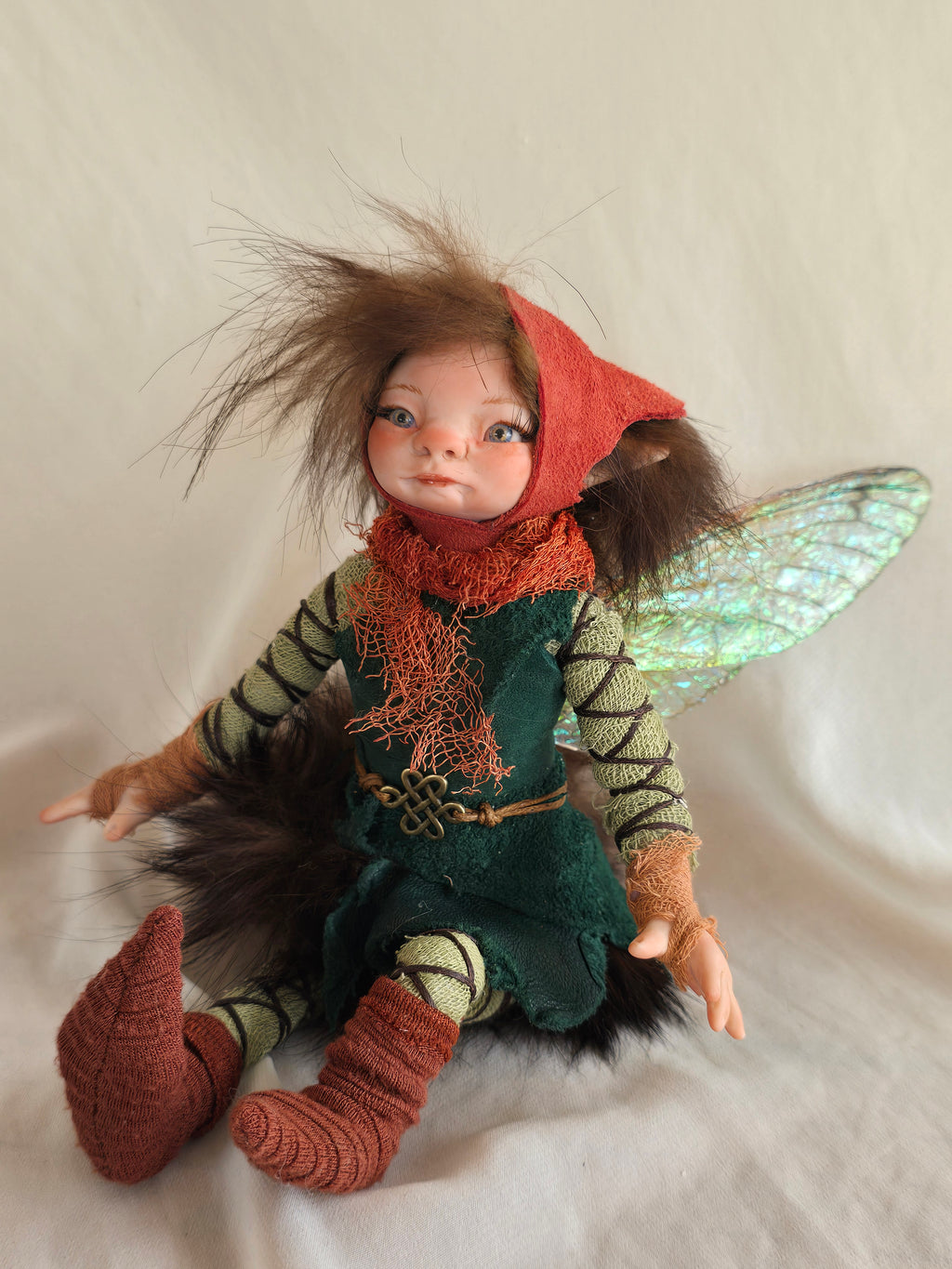 Robyn - Posable Poppet